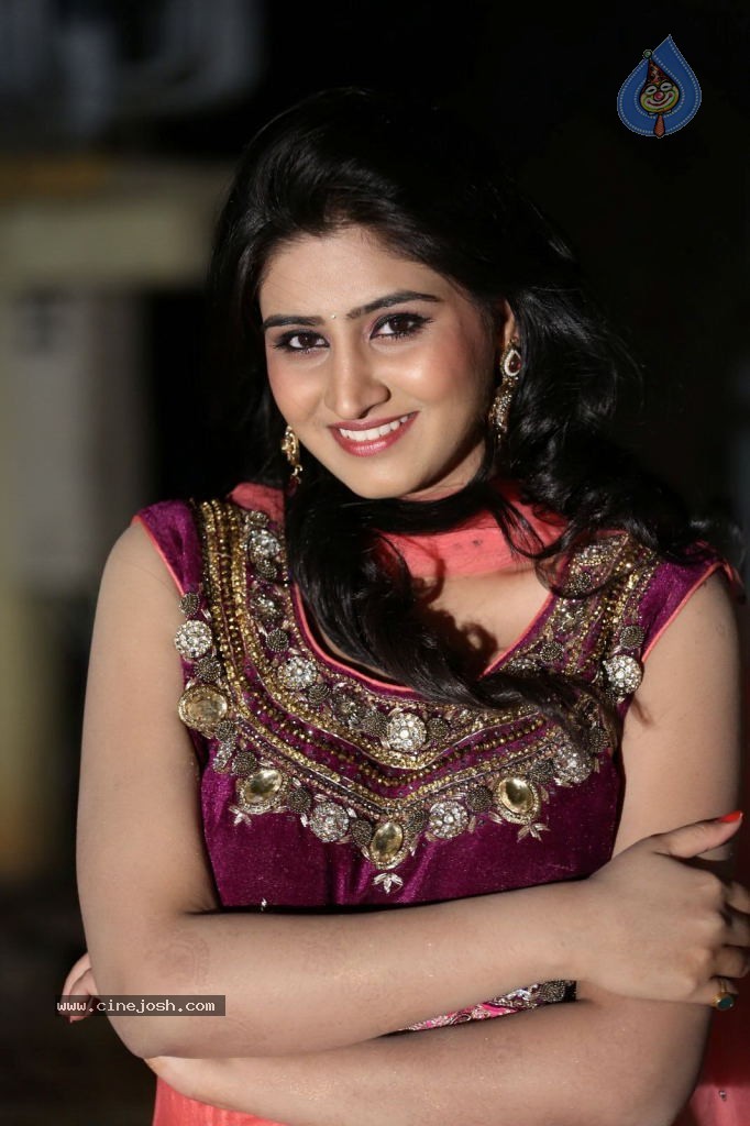 Shamili Gallery - 61 / 63 photos