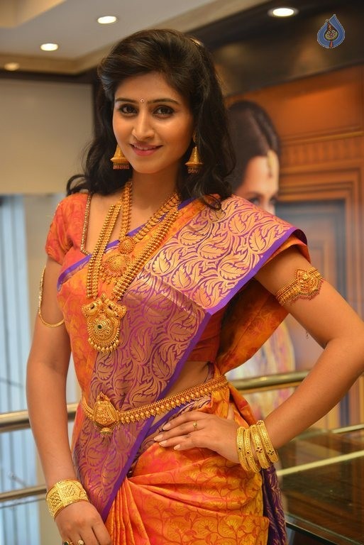 Shamili Latest Gallery - 4 / 30 photos