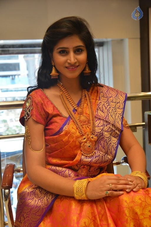 Shamili Latest Gallery - 30 / 30 photos