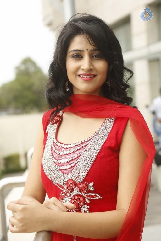 Latest Wallpapers Malayalam Actress Shamili 7384 - Malayalam Actress Shamili  Photos