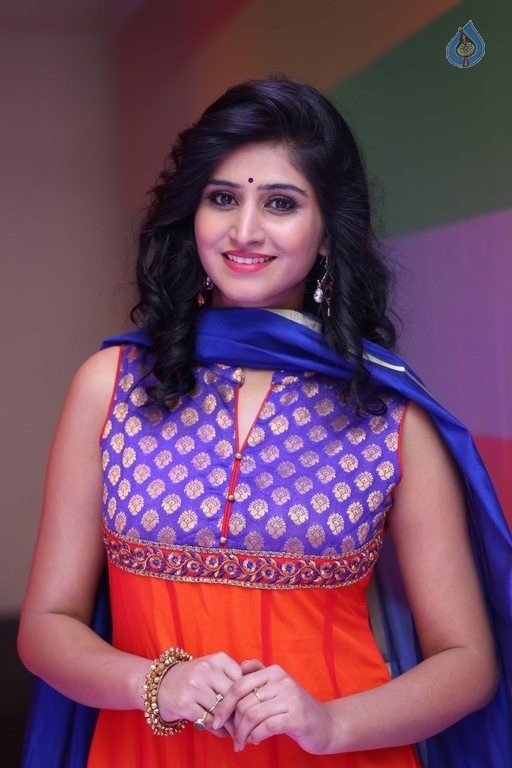 Shamili Latest Photos - 9 / 30 photos