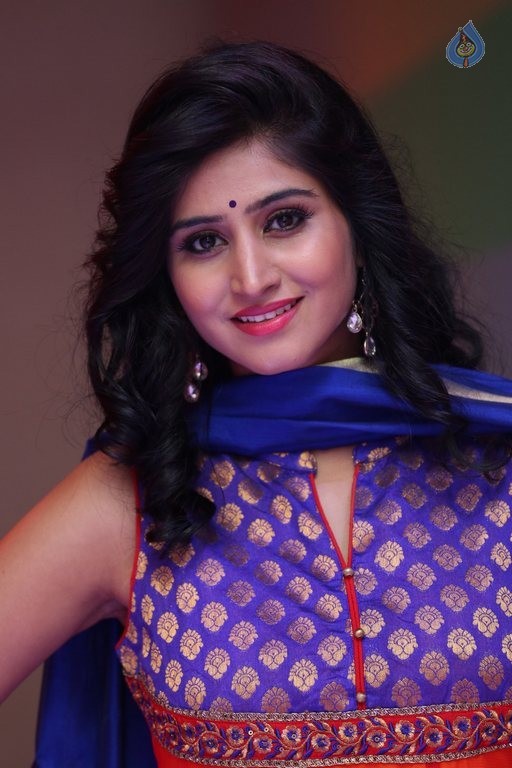 Shamili Latest Photos - 24 / 30 photos