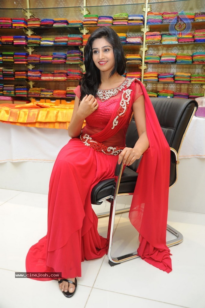 Shamili New Gallery - 49 / 69 photos