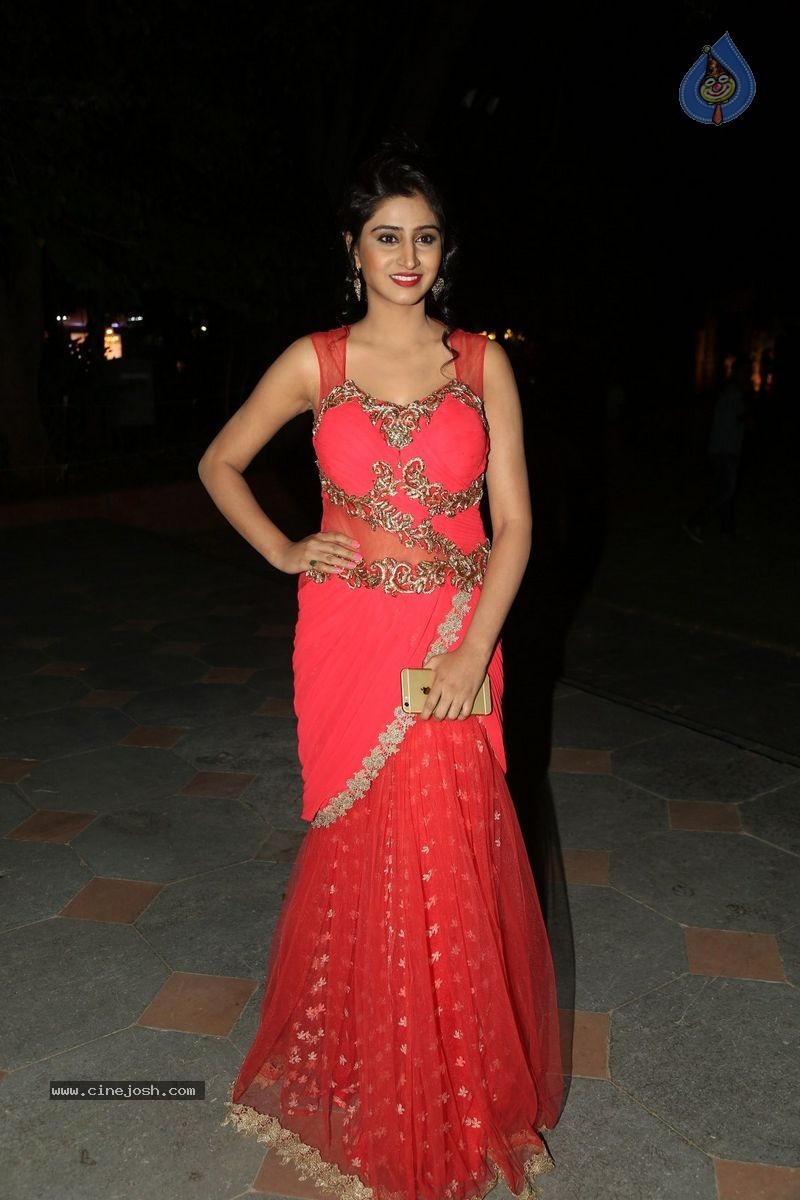 Shamili New Photos - 9 / 47 photos