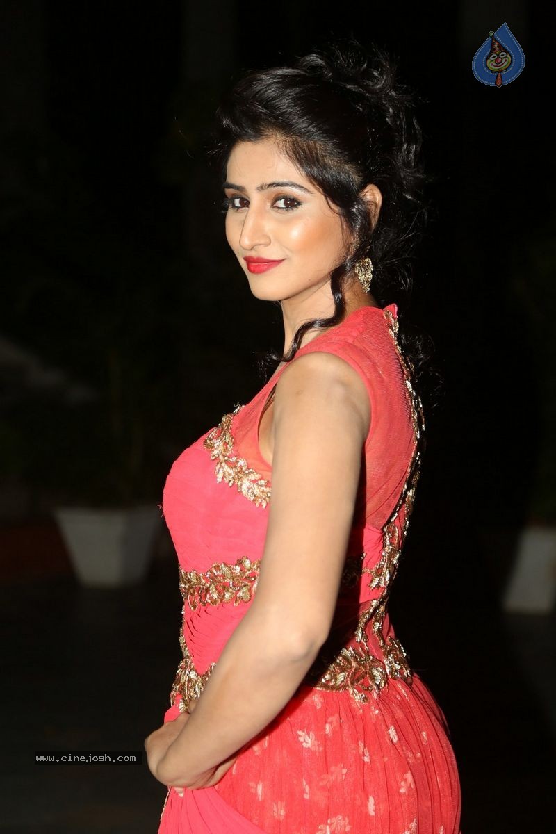 Shamili New Photos - 10 / 47 photos