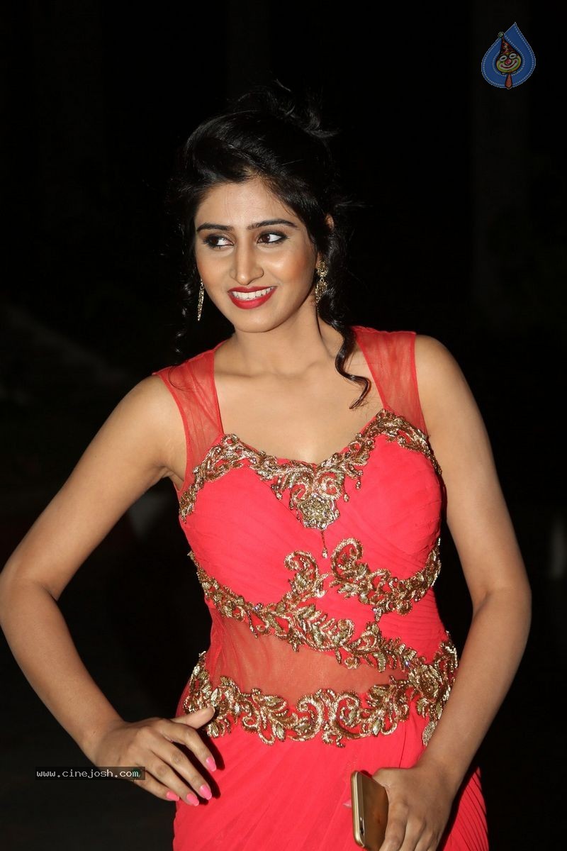 Shamili New Photos - 15 / 47 photos