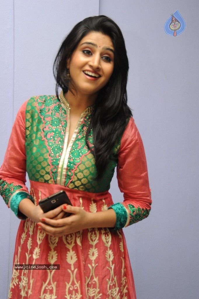 Shamili New Photos - 21 / 29 photos