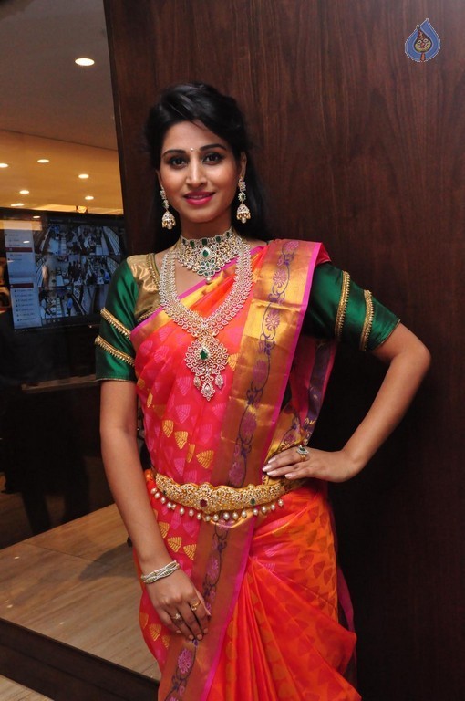 Shamili New Pics - 1 / 29 photos