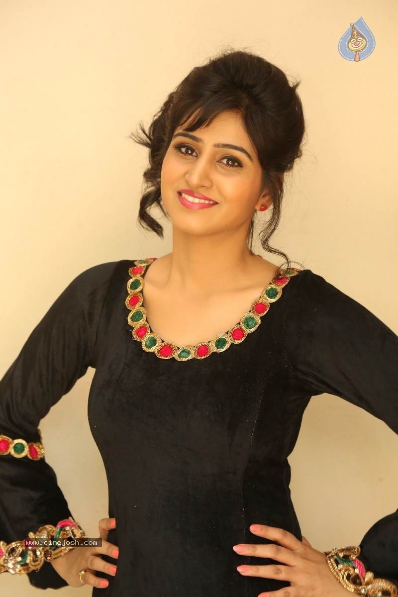 Shamili Photos - 35 / 60 photos