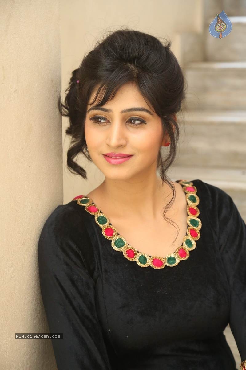 Shamili Photos - 52 / 60 photos