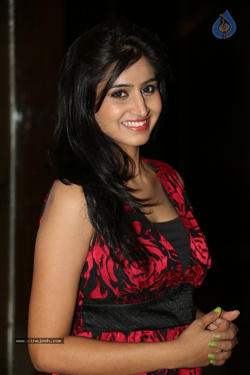 Shamili Photos - 46 / 59 photos