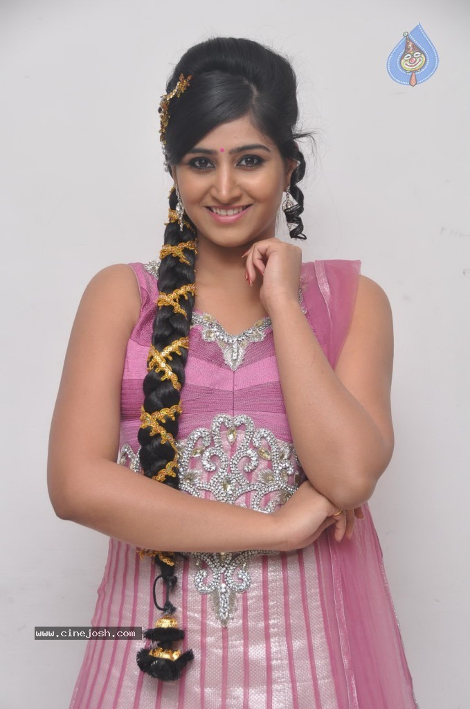 Shamili Stills - 7 / 53 photos