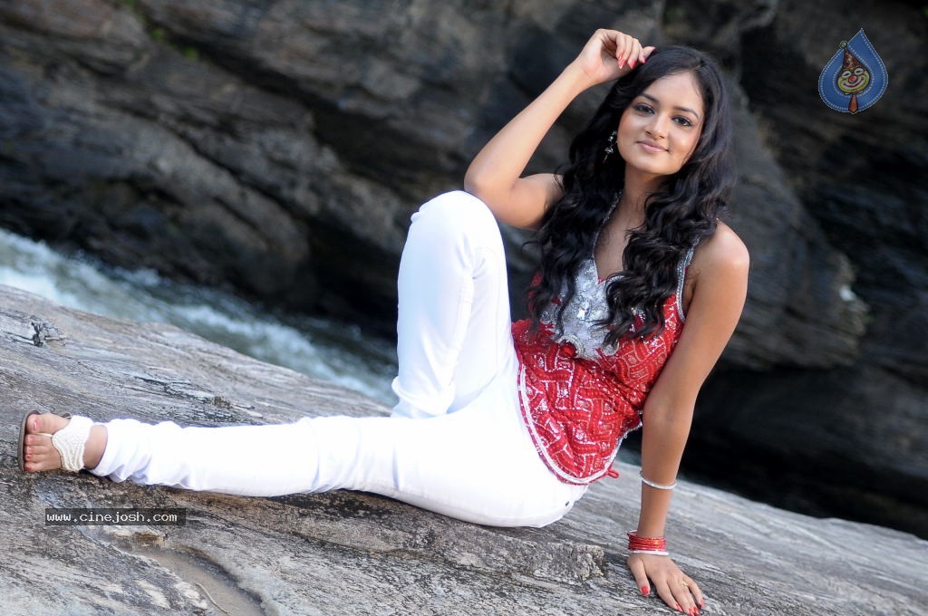 Shanvi Hot Stills - 8 / 63 photos