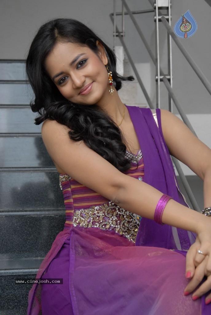 Shanvi Latest Gallery - 32 / 64 photos