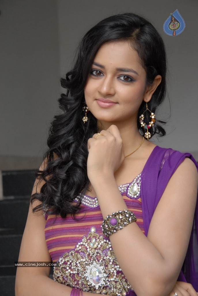 Shanvi Latest Gallery - 37 / 64 photos