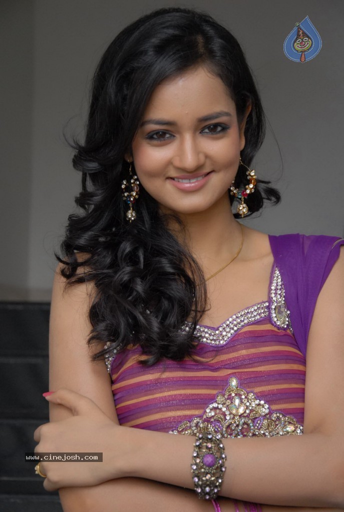 Shanvi Latest Gallery - 58 / 64 photos