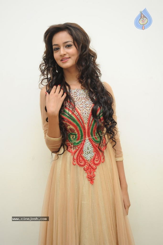 Shanvi Latest Stills - 29 / 51 photos