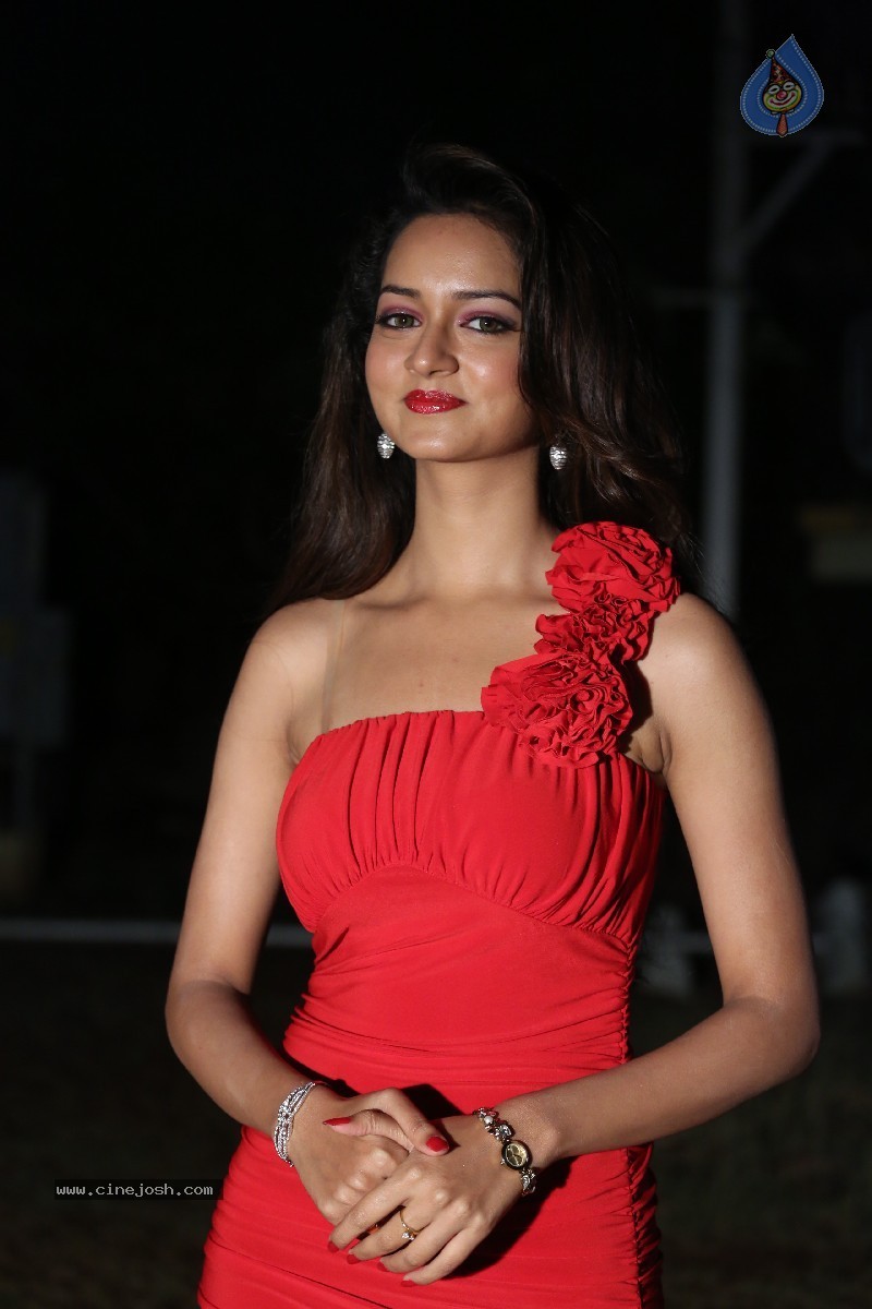 Shanvi New Pics - 56 / 94 photos