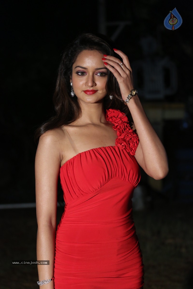 Shanvi New Pics - 78 / 94 photos