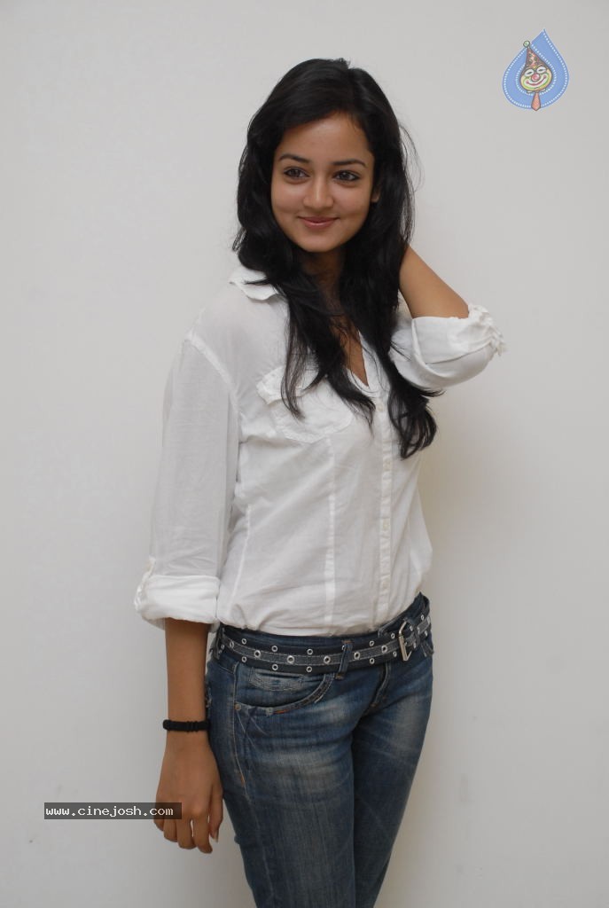 Shanvi New Stills - 15 / 32 photos