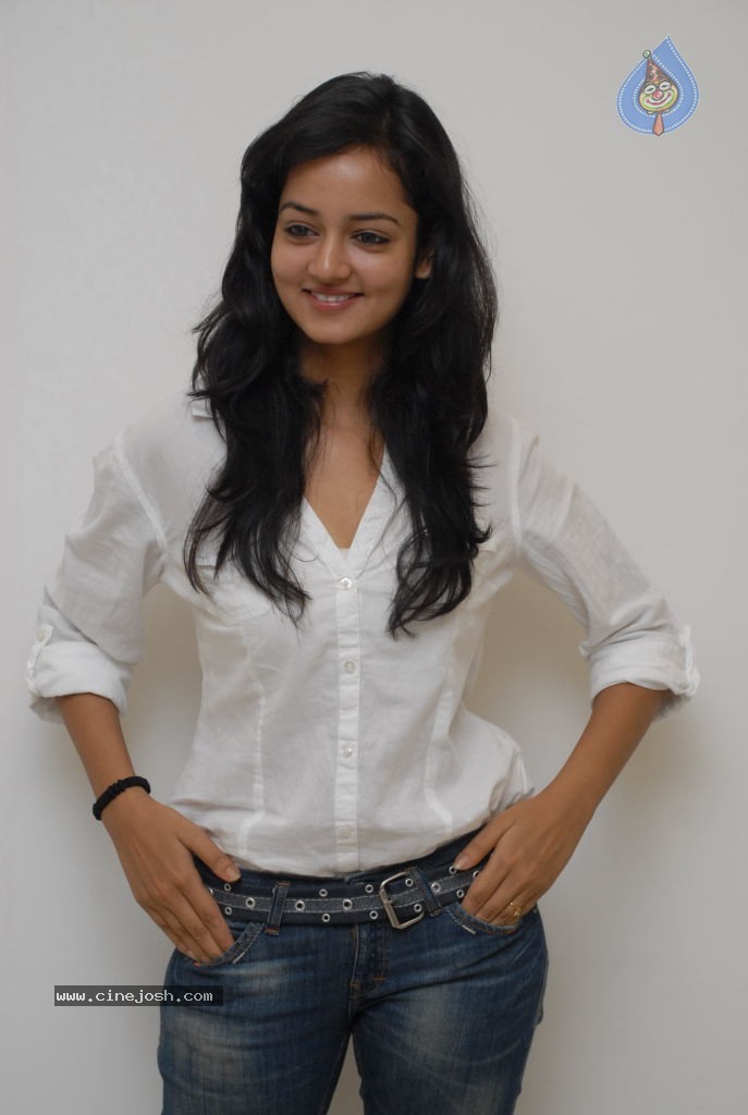 Shanvi New Stills - 18 / 32 photos