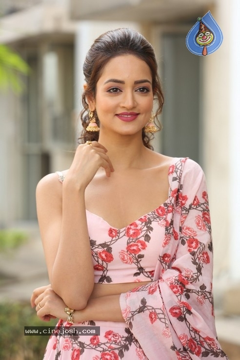 Shanvi Srivastava Photos - 5 / 42 photos