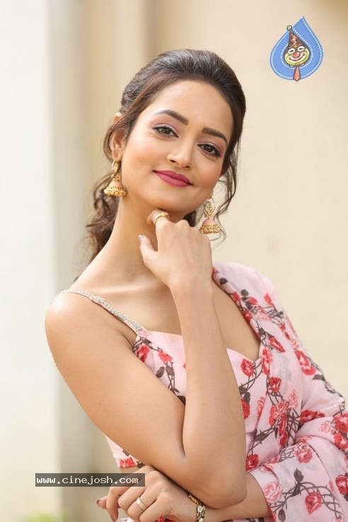 Shanvi Srivastava Photos - 42 / 42 photos