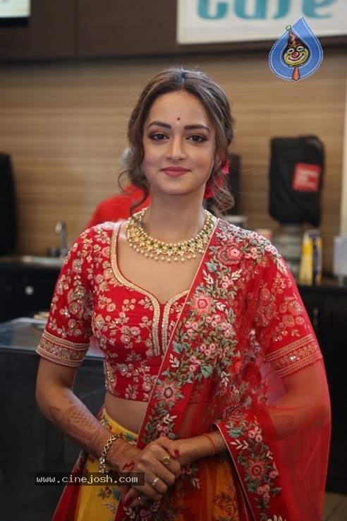 Shanvi Srivastava Stills - 9 / 21 photos