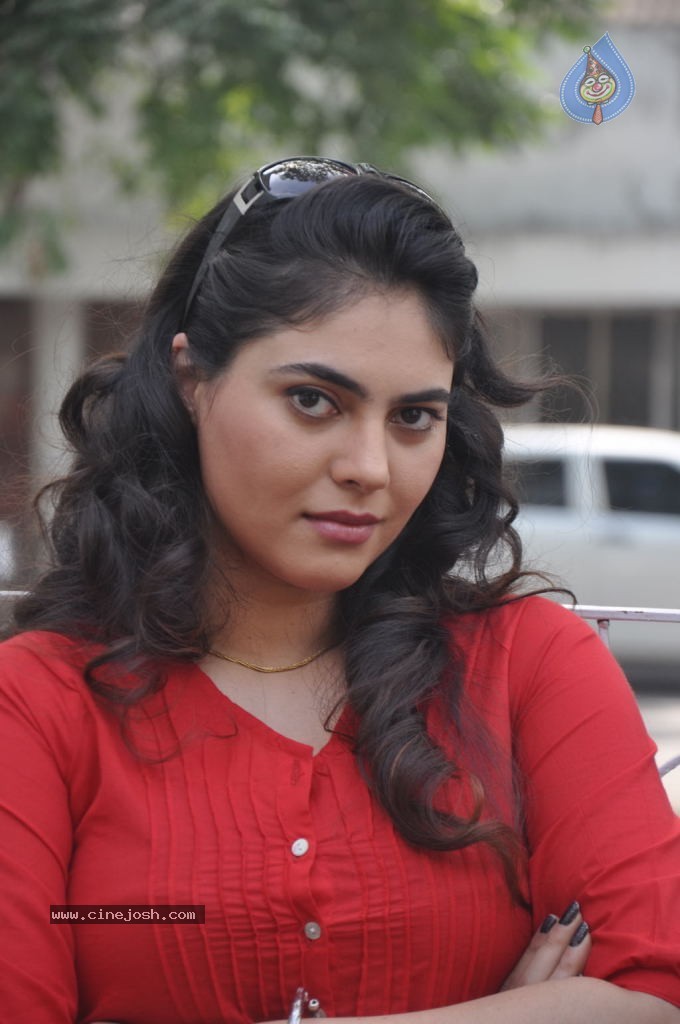 Sherin Stills - 19 / 26 photos