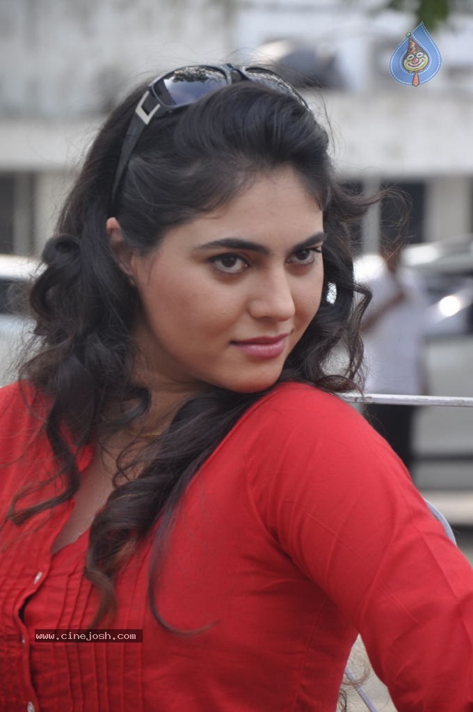 Sherin Stills - 22 / 26 photos