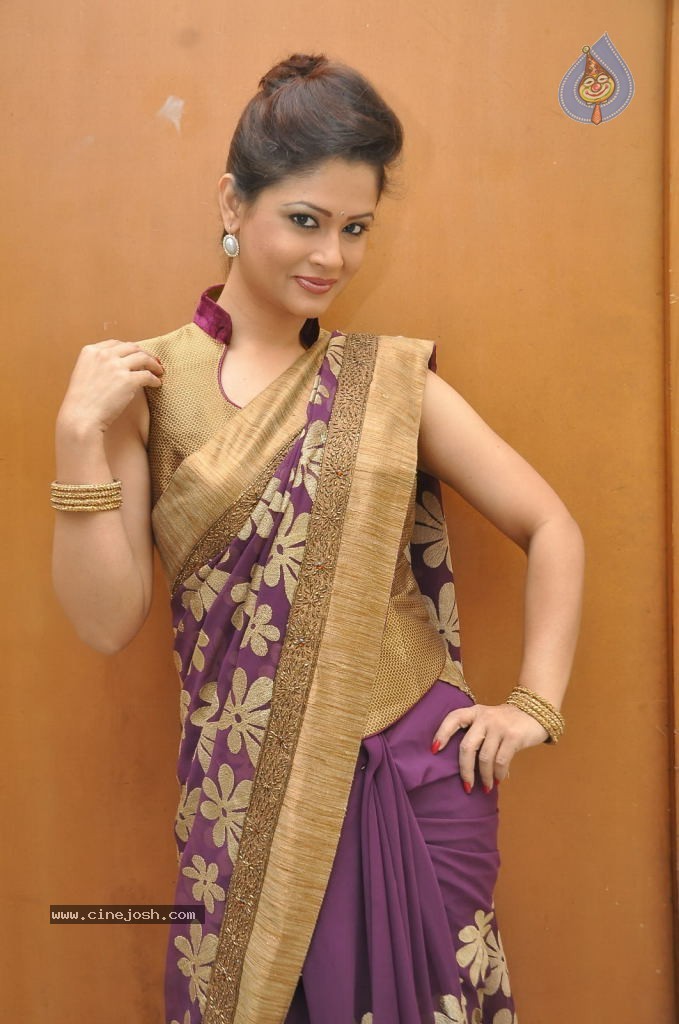 Shilpa Chakravarthy Stills - 25 / 42 photos