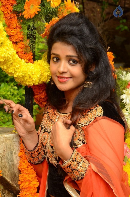 Shilpa Latest Photos - 17 / 32 photos