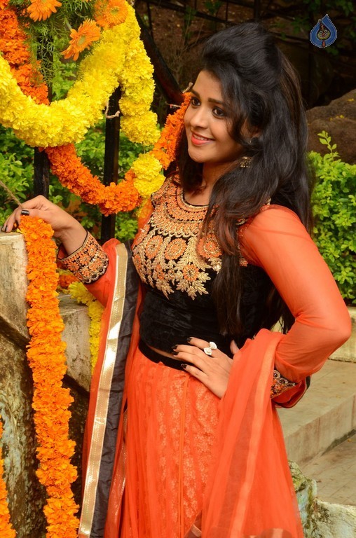 Shilpa Latest Photos - 29 / 32 photos