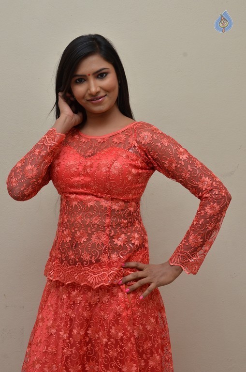 Shilpa New Images - 54 / 61 photos