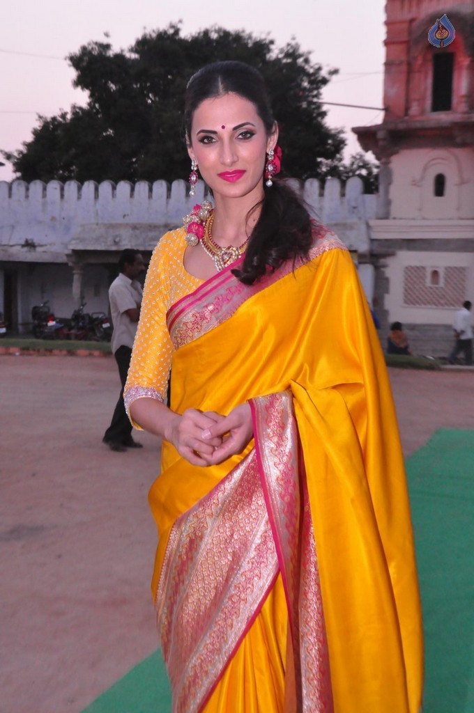 Shilpa Reddy Pics - 33 / 35 photos