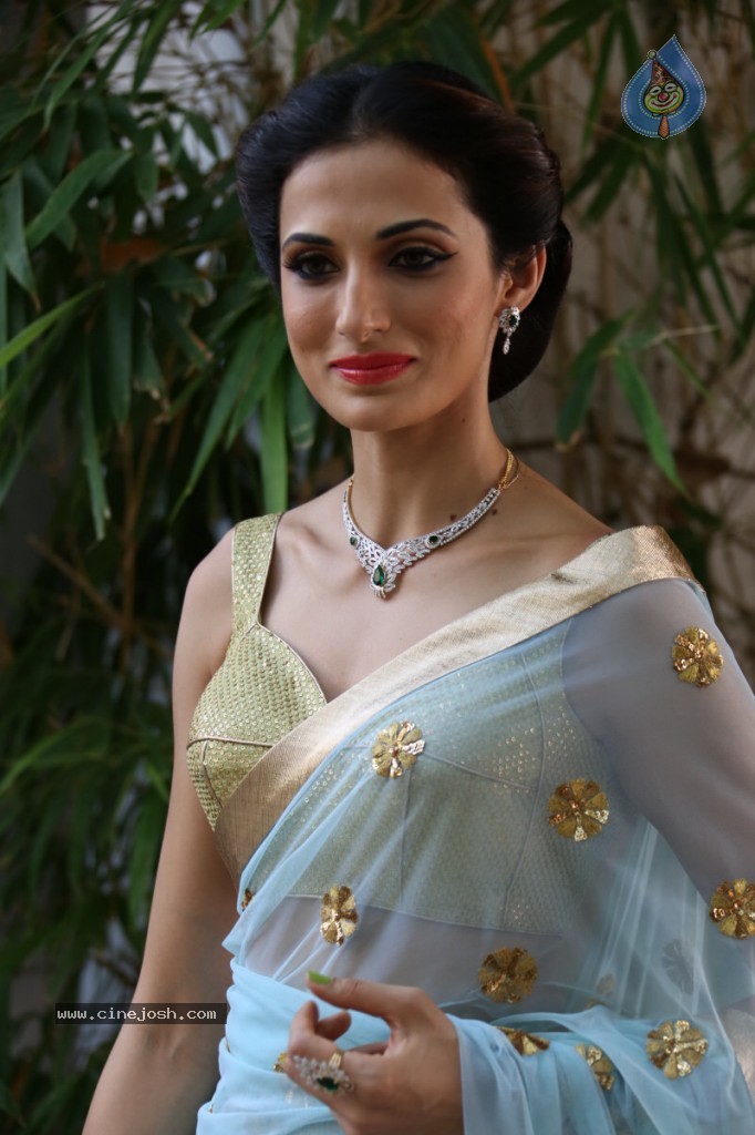 Shilpa Reddy Stills - 37 / 59 photos