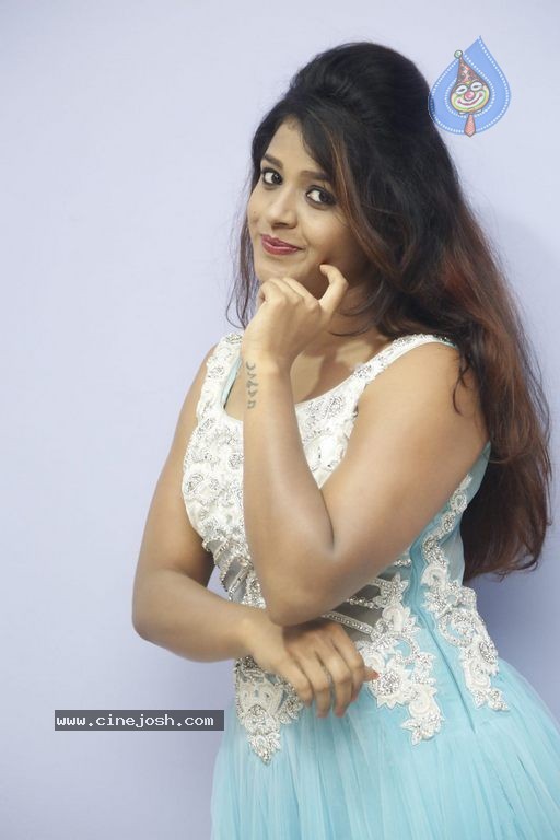 Shilpa Sri Pics - 29 / 49 photos