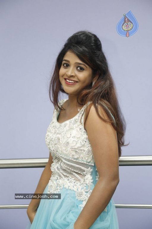 Shilpa Sri Pics - 42 / 49 photos