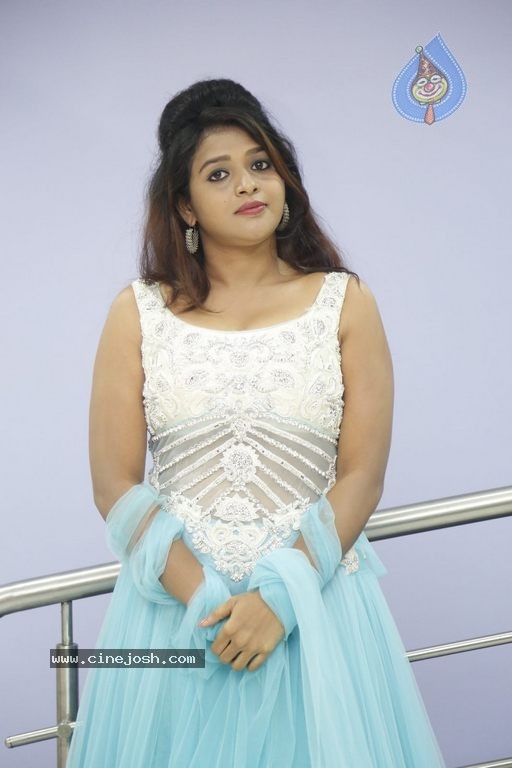 Shilpa Sri Pics - 48 / 49 photos