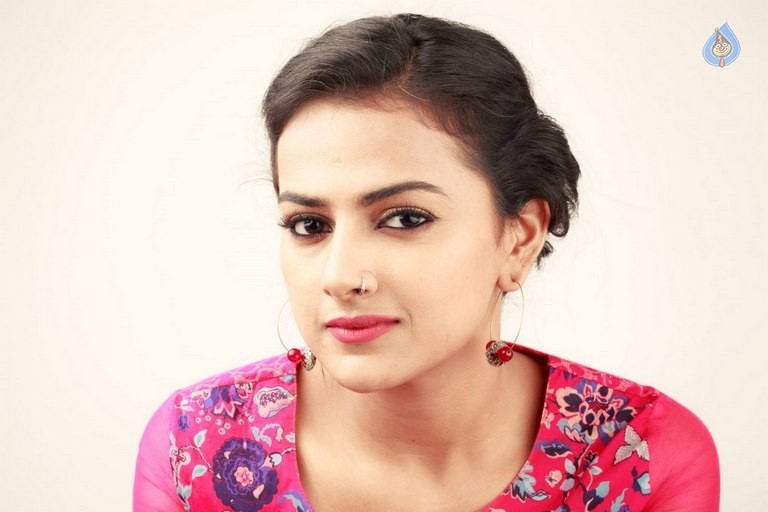 Shraddha Srinath Photos - 24 / 24 photos