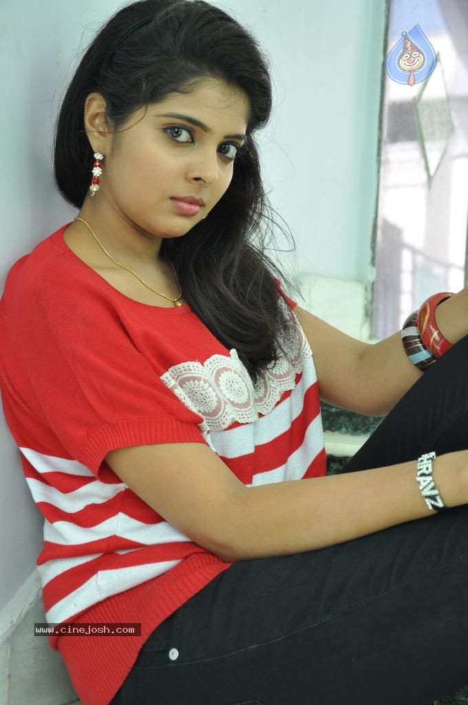 Shravya New Pics - 99 / 106 photos