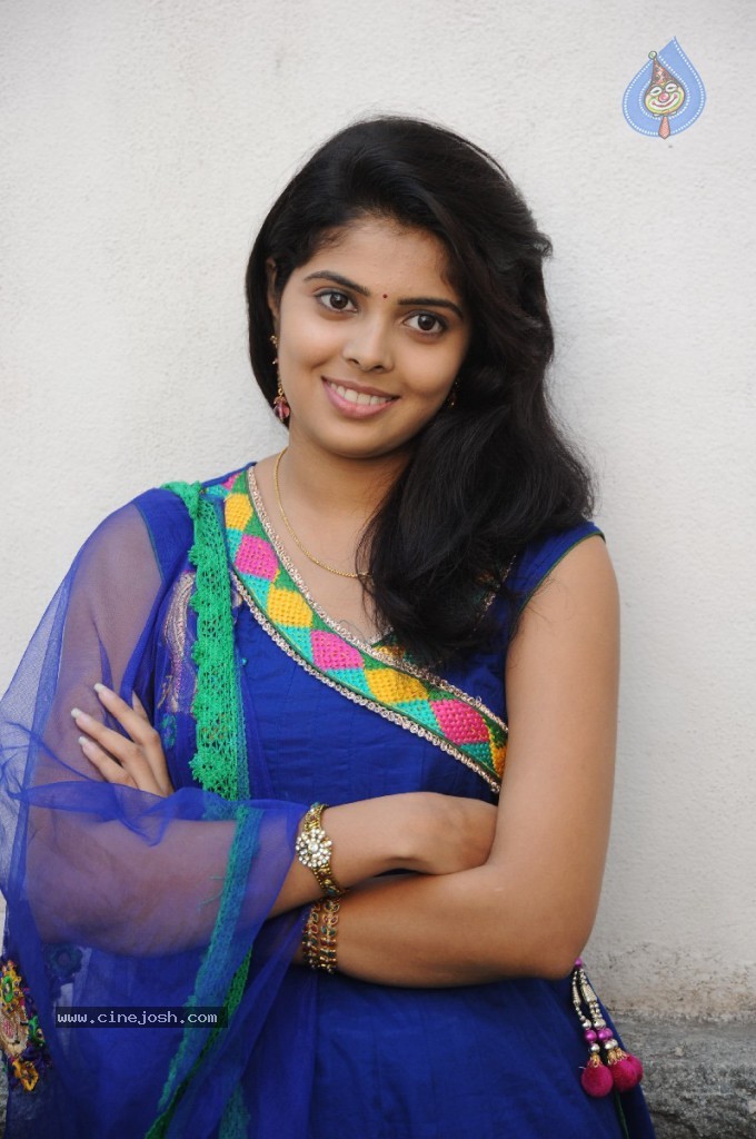 Shravya New Stills - 21 / 122 photos