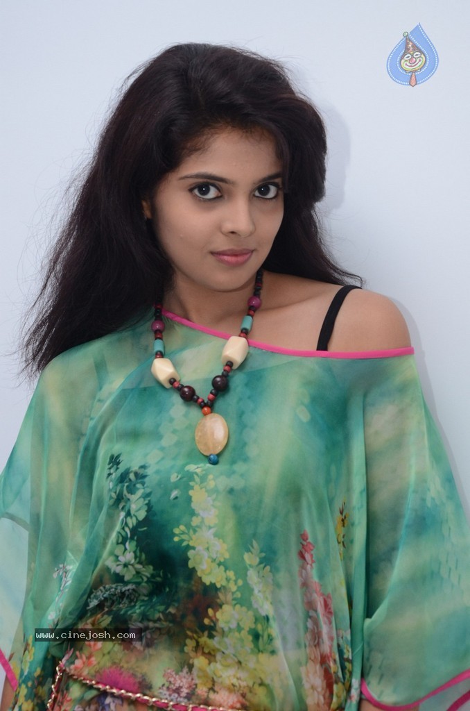 Shravya New Stills - 14 / 142 photos