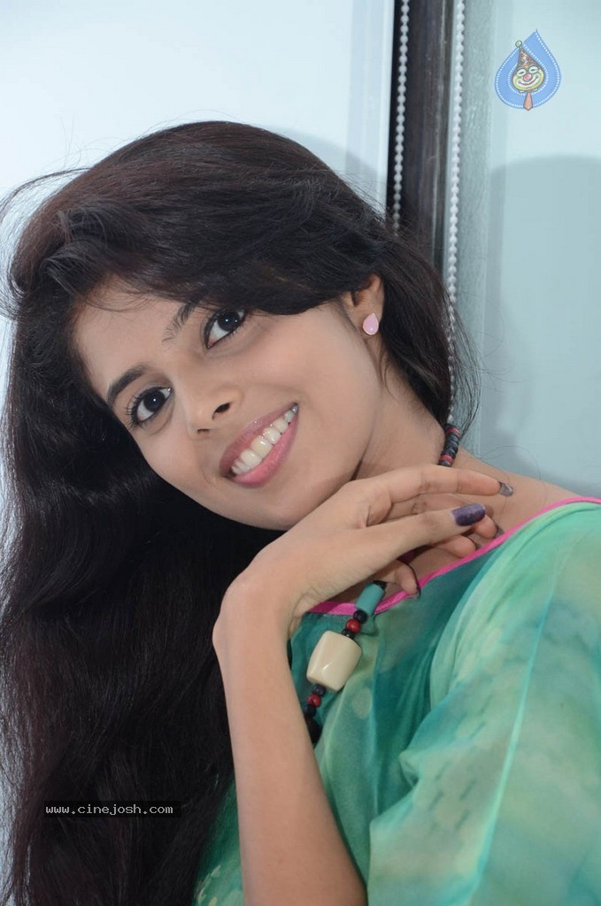 Shravya New Stills - 25 / 142 photos