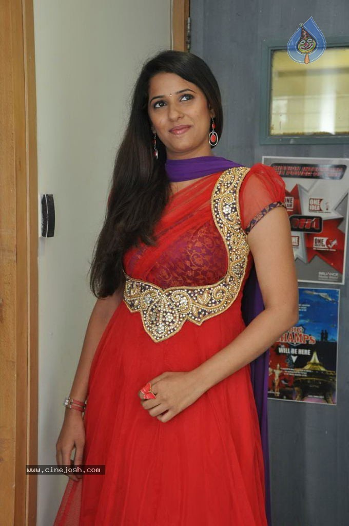 Shravya Reddy Stills - 29 / 57 photos