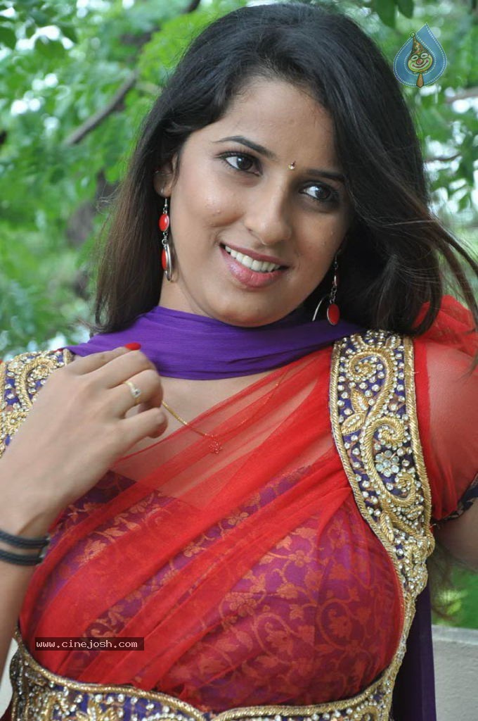 Shravya Reddy Stills - 41 / 57 photos