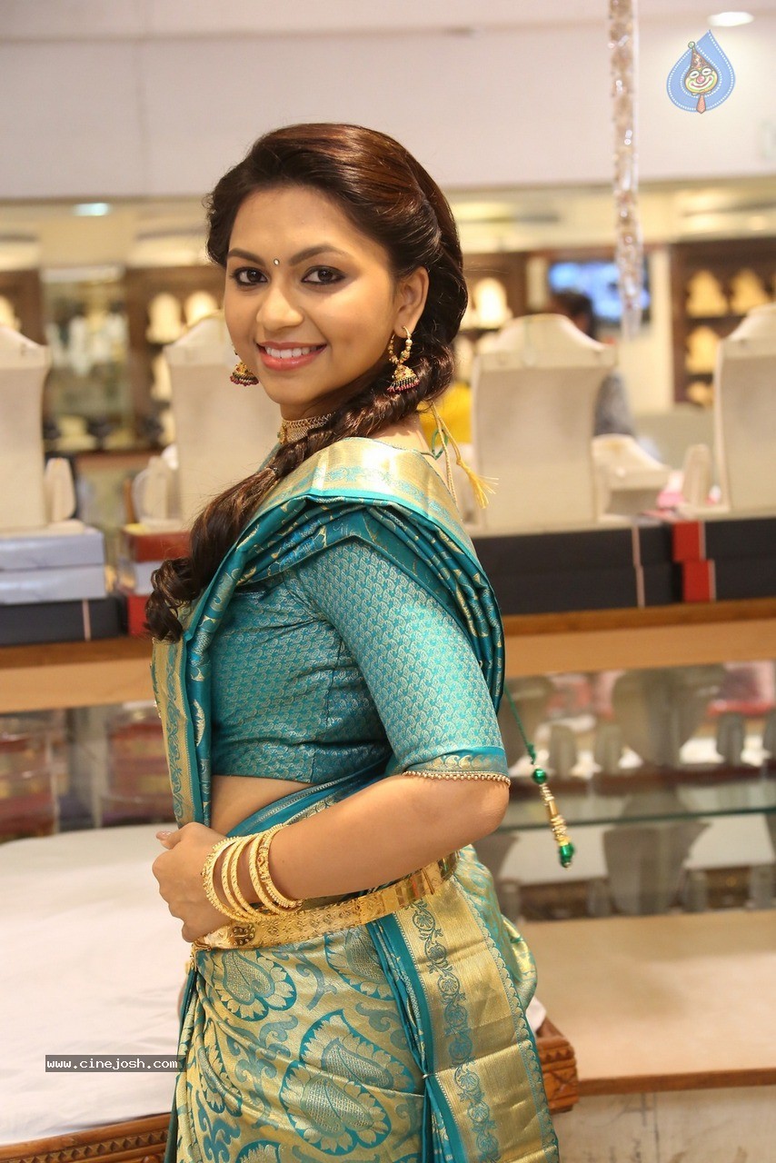 Shree Stills - 14 / 60 photos