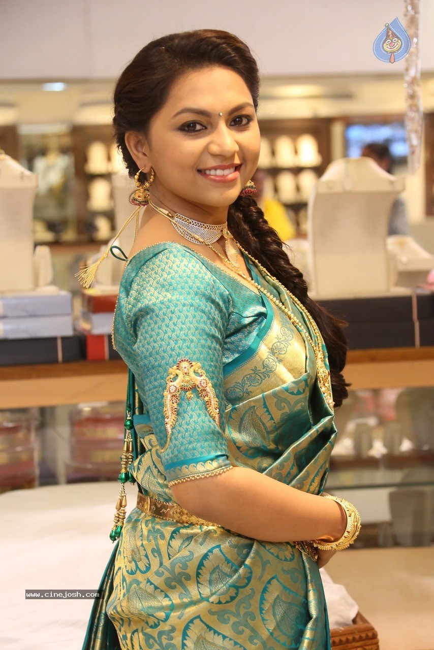 Shree Stills - 18 / 60 photos