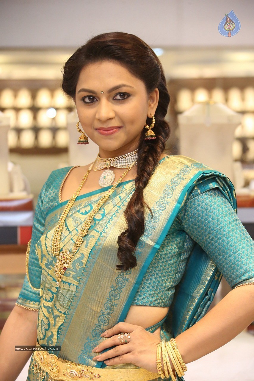 Shree Stills - 28 / 60 photos