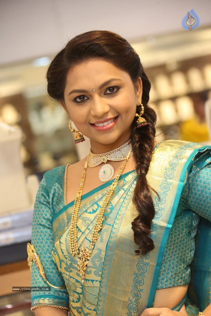 Shree Stills - 32 / 60 photos